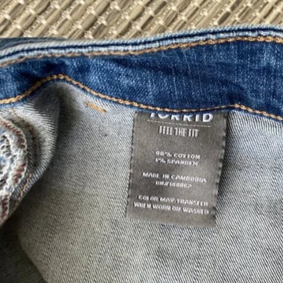 Torrid Denim Cut Off Shorts 20 - Picture 4 of 5